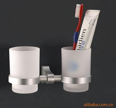 佛山市南海區(qū)里水家之潔五金制品廠 專業(yè)供應(yīng)優(yōu)質(zhì)衛(wèi)浴掛件、單杯架及網(wǎng)籃等水暖衛(wèi)浴五金